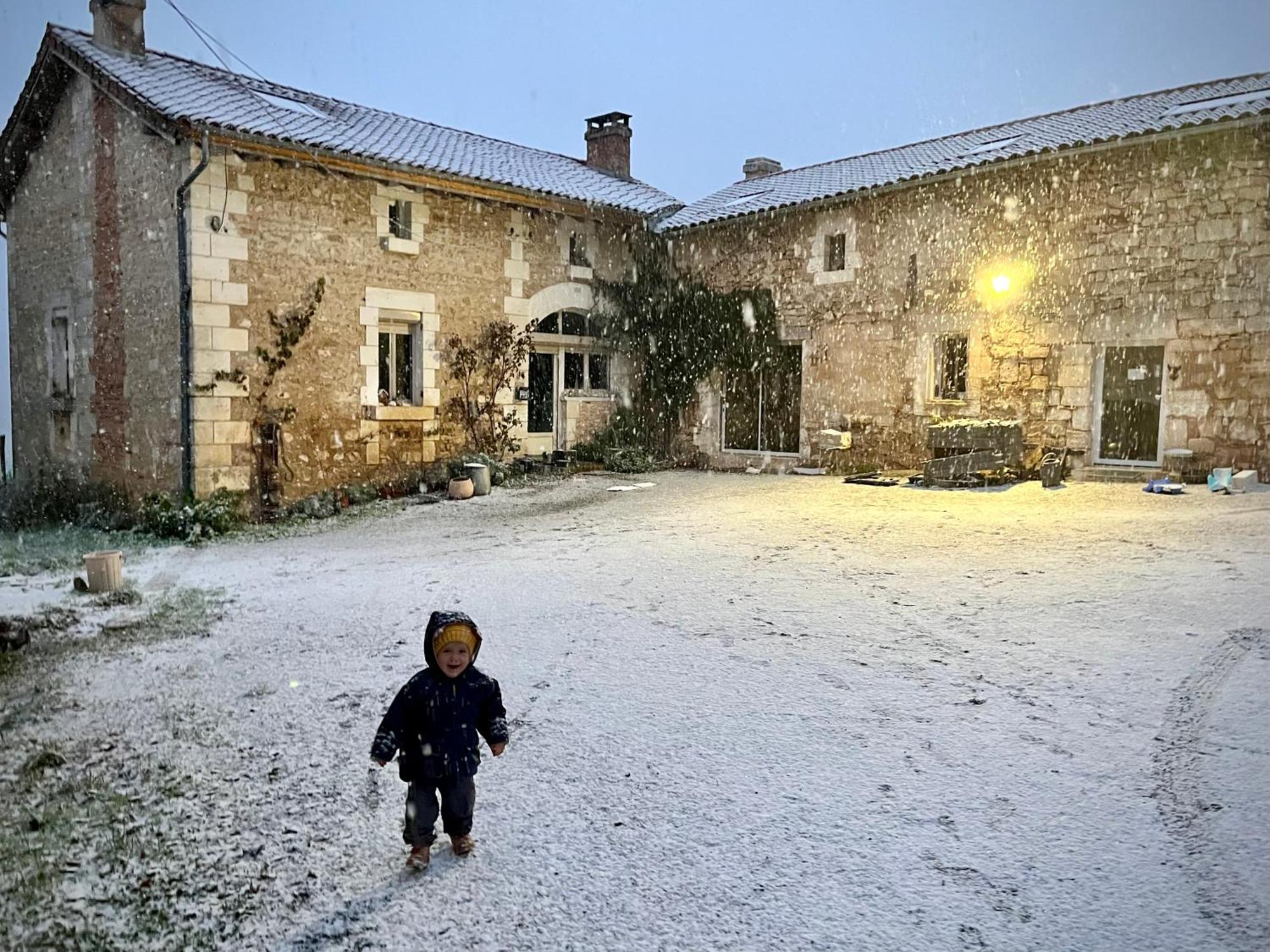 Ferme Gite Le Coeur Des Petits Chenes Saint-Pierre-de-Côle Exterior foto